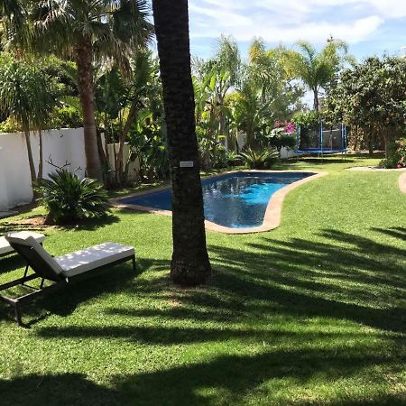 Villa With Heated Pool And Jacuzzi Close To Puerto Banus And Beach Estepona Luaran gambar